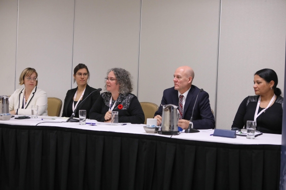 Conference Presentation for leveraging scientific knowledge