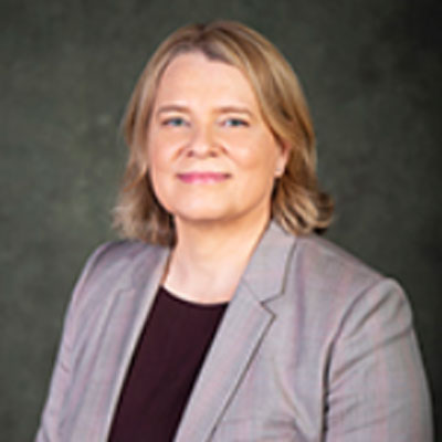 Headshot of Dr. Lisa Kalynchuk