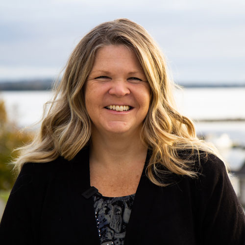 Kendra MacDonald - Bio Chief Executive Officer - Canada’s Ocean Supercluster